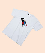 브랜드의 이니셜을 포스터처럼 재배열하고 디자인한 티셔츠 5만9천원 퍼머넌트 by 웝트샵 제품. 