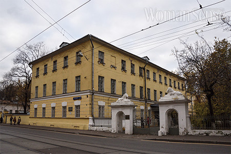모스크바의 도스토옙스키 생가 박물관(1층 일부에 도스토옙스키 가족이 살았다).