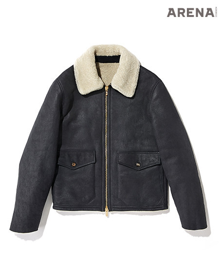 짤막한 길이의 군더더기 없는 집업 무통 재킷 가격미정 라르디니 by 신세계인터내셔날 제품. 