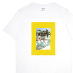 노란색 프레임 안에 해안가 풍경을 담은 순면 티셔츠 18만9천원 알테아 by I.M.Z 프리미엄 제품.