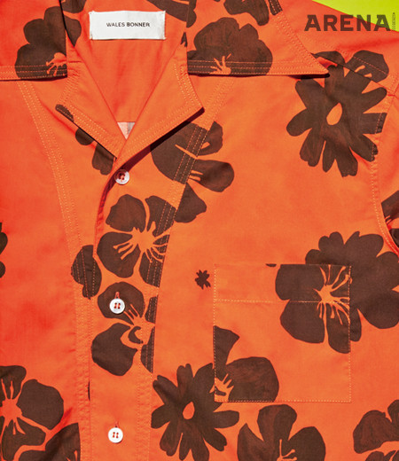 히비스커스 패턴의 하와이안 셔츠 39만원대 웨일스 보너 by 매치스패션 제품. 