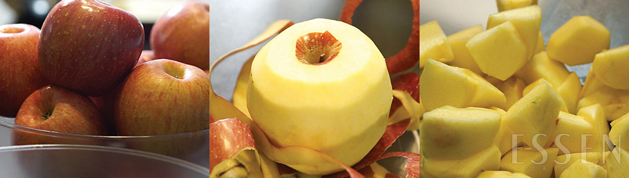 사과는 껍질을 깎은 뒤 적당한 크기로 썬다.
사과의 맛이 완성품의 맛을 좌우하기 때문에 좋은 사과를 고르는 것도 하나의 일이다.
