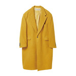 어두운 겨울 옷장에 활기를 더하는 옐로 오버사이즈 코트 가격미정 오디너리피플. 