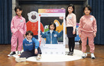 (왼쪽부터)한승범·이승윤·박채이·강리호·박이현 어린이.